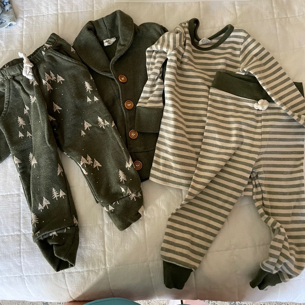 LuLu + Roo (now Little Road Co) bundle 6-12, 12-18